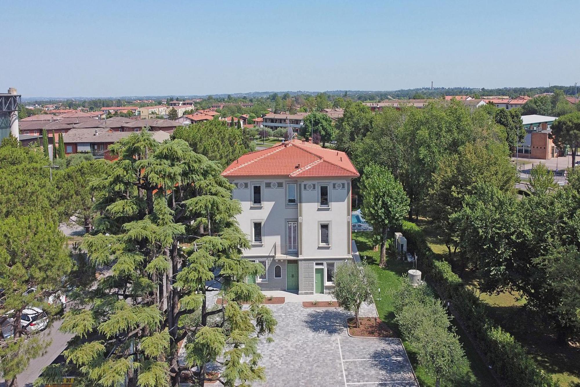 Villa Caterina Apartments By Wonderful Italy Desenzano del Garda Exteriér fotografie