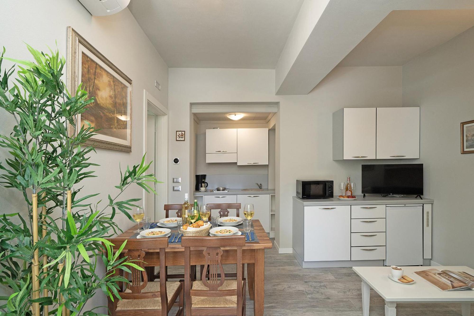 Villa Caterina Apartments By Wonderful Italy Desenzano del Garda Exteriér fotografie
